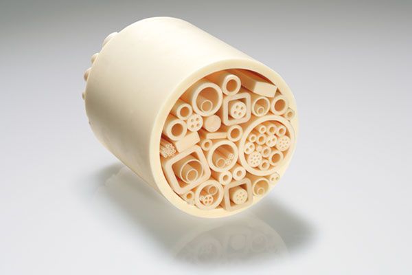 Tubes, capillaries and rods for high-temperature applications